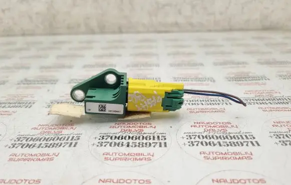 Volkswagen PASSAT B6 Airbag deployment crash/impact sensor 3C0909606