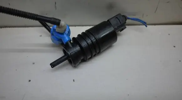 Audi A3 S3 8V Windscreen/windshield washer pump