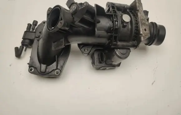 Mercedes-Benz B W246 W242 Throttle valve A6510900470