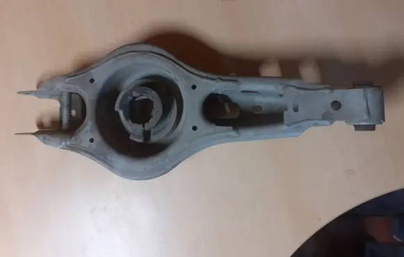 Chevrolet Malibu Rear upper control arm/wishbone 84126267