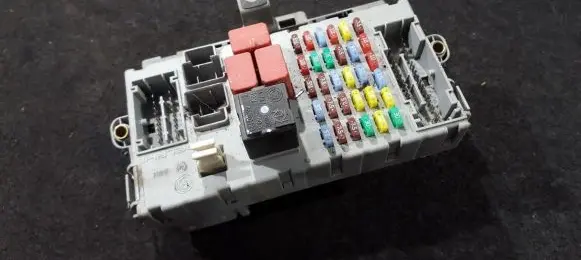 Alfa Romeo 159 Fuse box set 406626