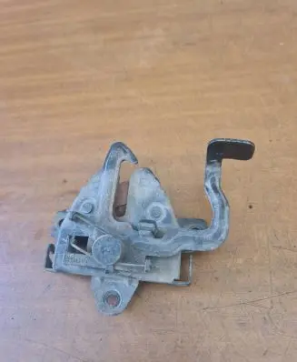 KIA Carens II Engine bonnet/hood lock/catch