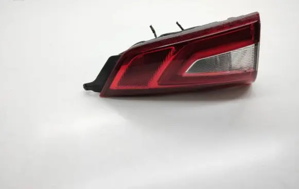Nissan Qashqai Tailgate rear/tail lights 265554EA5A 265554EA5B