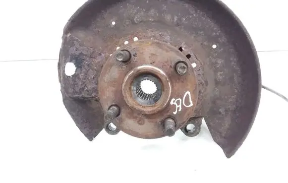Toyota Yaris Front wheel hub spindle knuckle