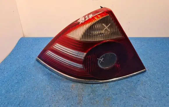 Ford Mondeo Mk III Rear/tail lights