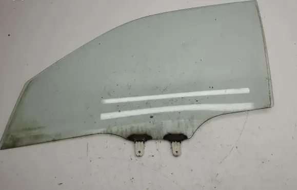 Suzuki Grand Vitara II Front door window glass four-door