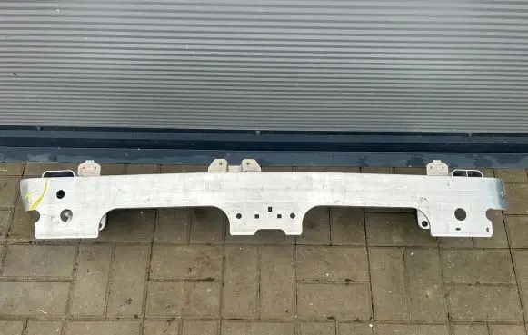 Opel Mokka B Engine mounting bracket