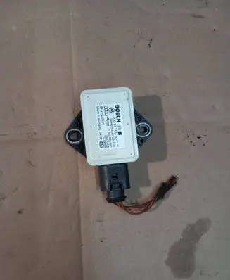 Skoda Fabia Mk2 (5J) ESP acceleration yaw rate sensor 6Q0907637A 0265005691