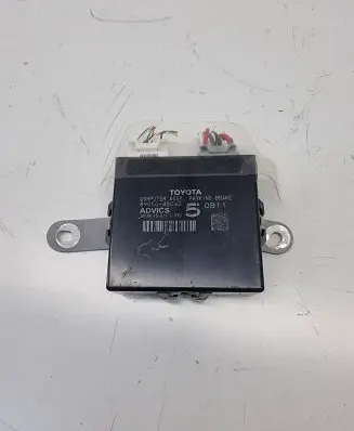 Lexus RX 450H Hand brake control module 8905048040