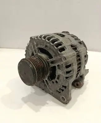 Volkswagen Golf V Generator/alternator 03G903023 0201715003