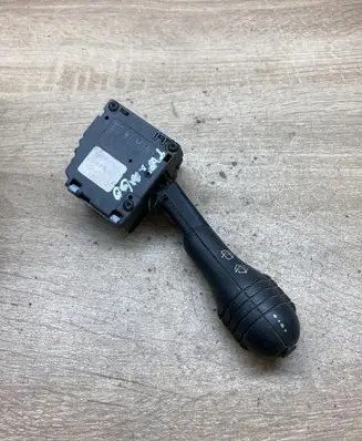 Renault Twingo I Wiper control stalk 7700832722