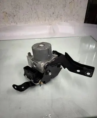 Mitsubishi Eclipse Cross ABS Pump 4670b897