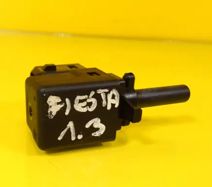 Ford Fiesta Brake pedal sensor switch 95FB7C534AA