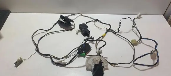 Jaguar XF Cooling fan wiring 
