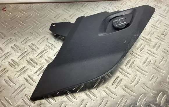 Porsche 911 991 12 V Socket (front) 99153315204 99155315205 97065210500