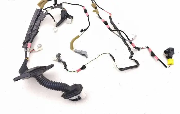 Toyota Prius (XW50) Front door wiring loom 82151 JP0701 AB15147430