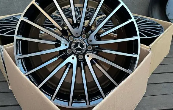 Mercedes-Benz S AMG W222 R21 alloy rim A2234011700 A2234011800