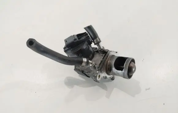 BMW 5 F10 F11 EGR valve 7810871
