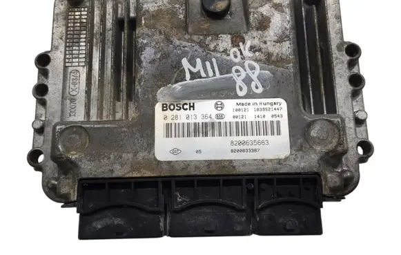 Renault Master II Engine control unit/module ECU 8200635663 0281013364