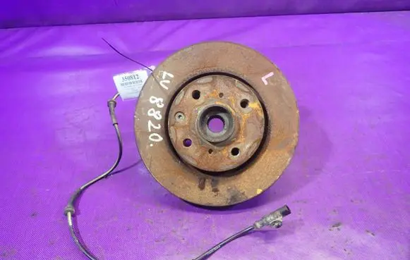 Toyota Aygo AB10 Front wheel hub spindle knuckle