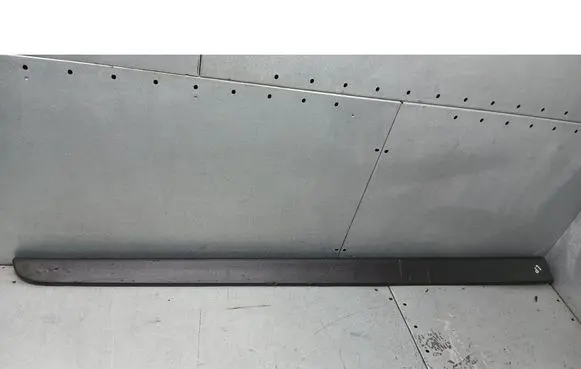 Volvo V70 Front door trim bar 