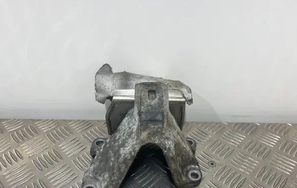 Audi Q5 SQ5 Engine mounting bracket 8K0199307BF