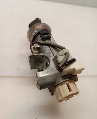 Subaru Legacy Ignition lock 88215AG000 X1T25971