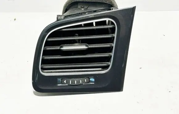 Volkswagen Golf VII Dash center air vent grill 5G1819247 5G1819703 5G1819709
