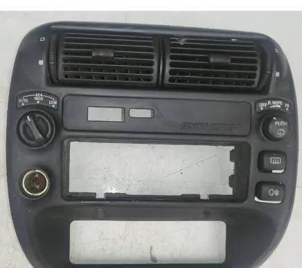 Ford Explorer Radio/GPS head unit trim F77B7804302