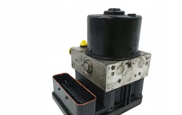 Volvo V50 ABS Pump 30736588