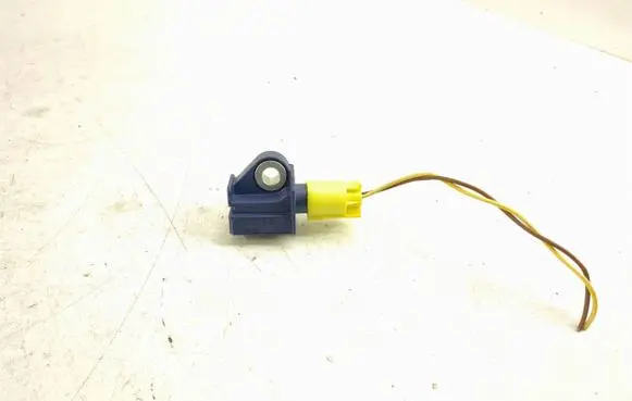Mercedes-Benz C W204 Airbag deployment crash/impact sensor 2048201985 2128204926