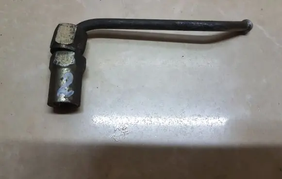 Jeep Cherokee Fuel injector supply line/pipe 
