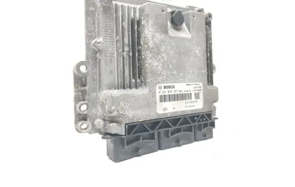 Renault Trafic III (X82) Engine control unit/module 237106626R 0281033357 237108353R