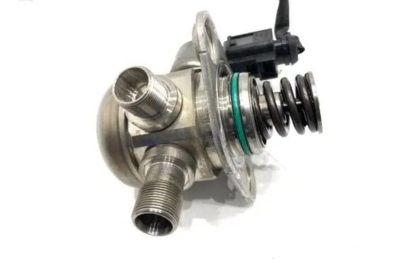 Mercedes-Benz C W205 Fuel injection high pressure pump A2780701101