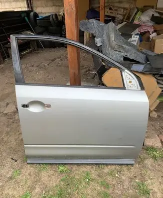 Nissan Murano Z50 Front door