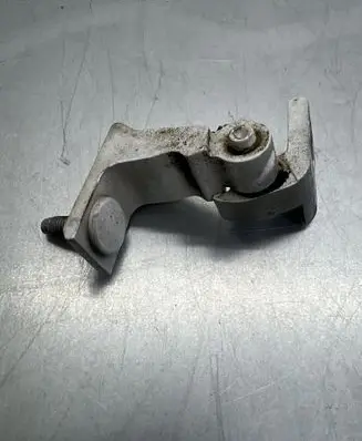 Audi Q7 4M Front door upper hinge 8S0833408A