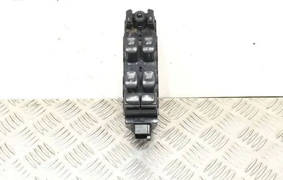 Volvo V70 Electric window control switch 30658146