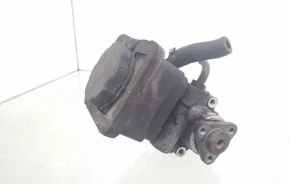 BMW 5 E39 Power steering pump