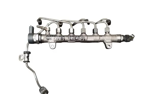 KIA Optima Fuel main line pipe 31400-2A640