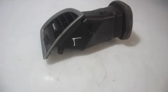 Opel Astra J Dashboard side air vent grill/cover trim