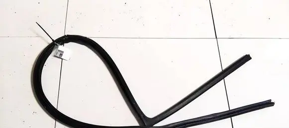 Mitsubishi Pajero Rubber seal rear door 