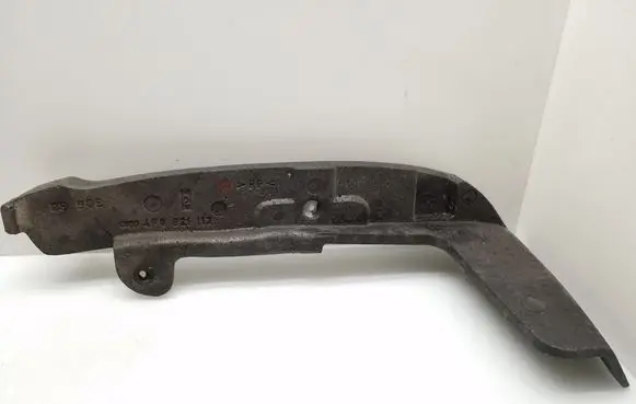 Audi A6 S6 C6 4F Fender foam support/seal 4F0824112