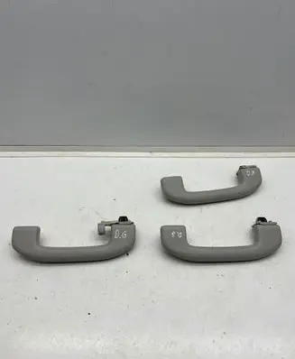 Nissan X-Trail T32 A set of handles for the ceiling 
