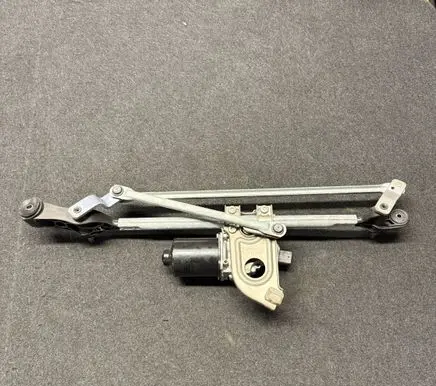 BMW 4 F32 F33 Front wiper linkage and motor 7267503 7260488