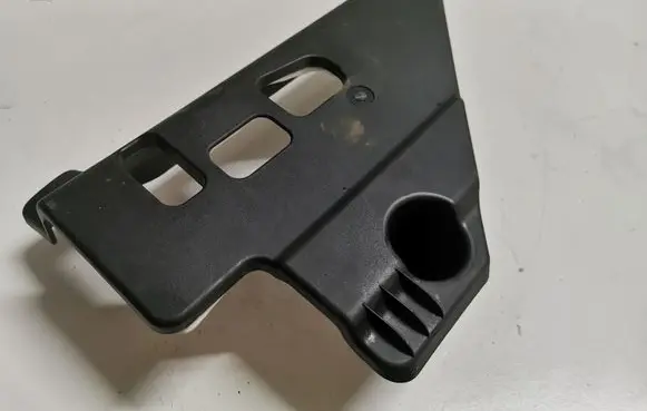 Dashboard lower bottom trim panel