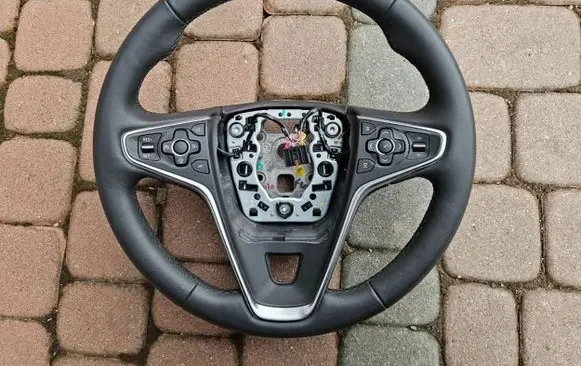 Opel Insignia A Steering wheel 8785398000001386