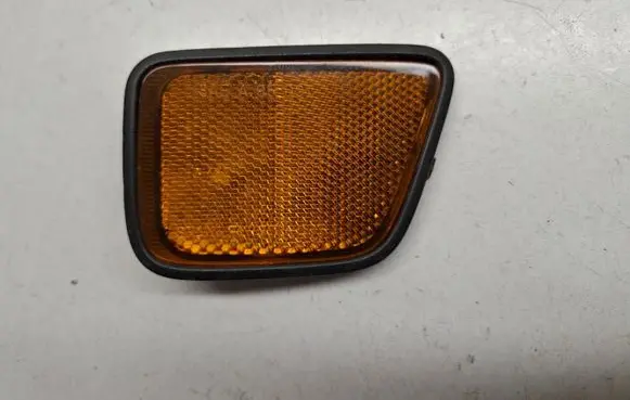 Honda CR-V Front reflector 0724064