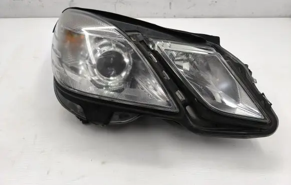 Mercedes-Benz E W212 Headlight/headlamp A2128208461KZ