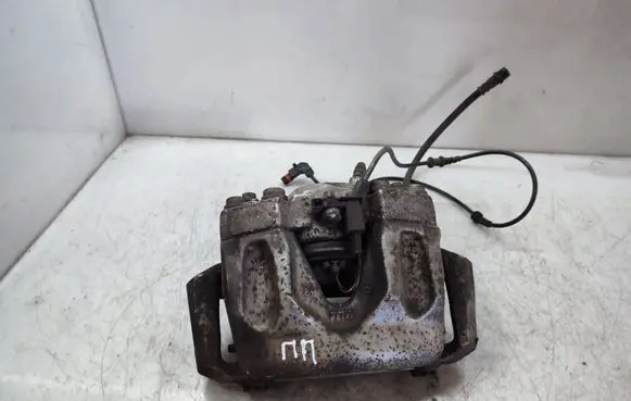 Mercedes-Benz E W212 Front brake caliper