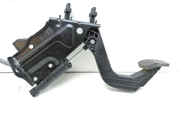 Mercedes-Benz Sprinter W906 Clutch pedal 1036776 A9062900212